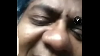 Chennai 50 years old Aunty sudha vedio chat with 30 years old boy